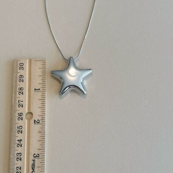 Silver Star Pendant Necklace M1219 - Picture 3 of 3